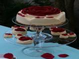 Rose Cheese Cake. Photo by foodandmood.eu