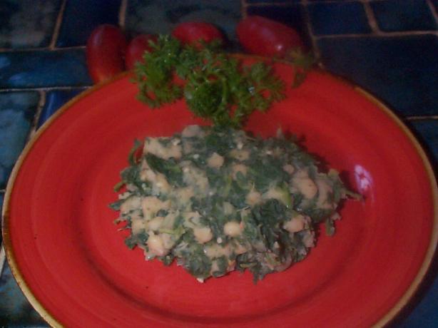 Sauteed Cannellini With Spinach and Garlic. Photo by breezermom