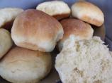 Old School House Yeast Rolls