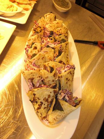"thetis Queen" Albacore Tuna Tacones With Spicy Spot P. Photo by mumbear
