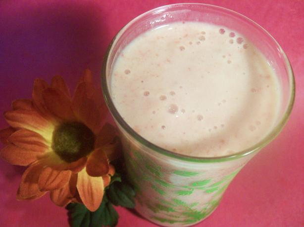 Strawberry Banana Milkshake. Photo by Sharon123