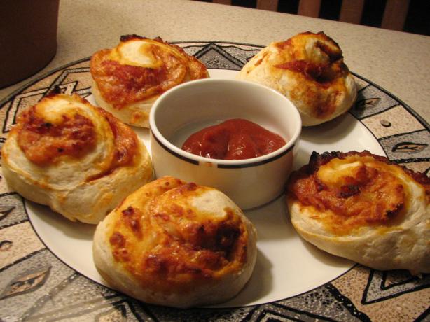 No-Knead Pizza Rolls (Pepperoni, Hawaiian or BBQ Chicken). Photo by Galley Wench
