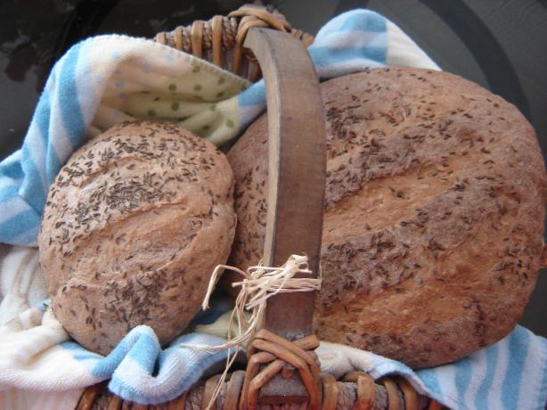 Pumpernickel Bread (No-Knead). Photo by FLUFFSTER
