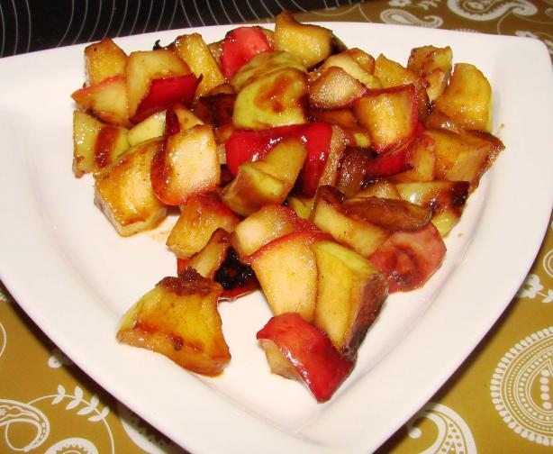 Simple Cinnamon Apples. Photo by Boomette