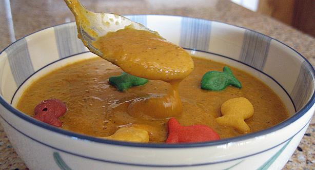 Tomato and Zucchini Cream (Soup). Photo by WiGal