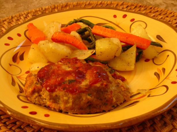 Turkey Mini-Meatloaves With Roasted Root Veggies. Photo by WiGal