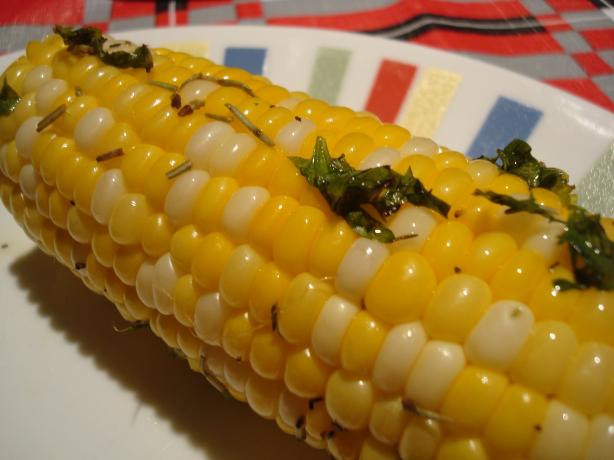 Herb-Grilled Corn (Ww). Photo by Starrynews
