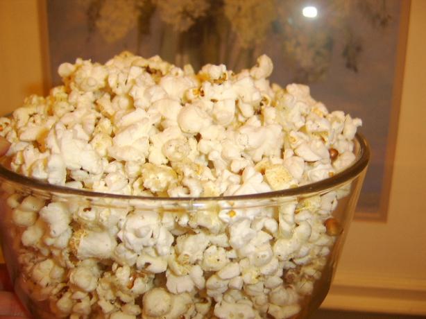 Black Pepper and Parm Cheesy Popcorn. Photo by LifeIsGood