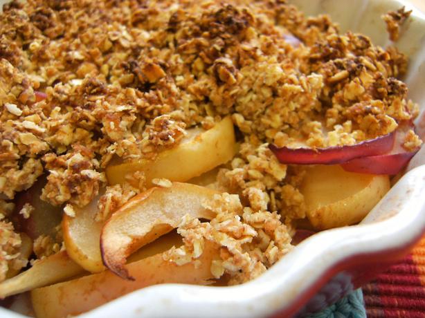 Apple Crisp. Photo by Lalaloula