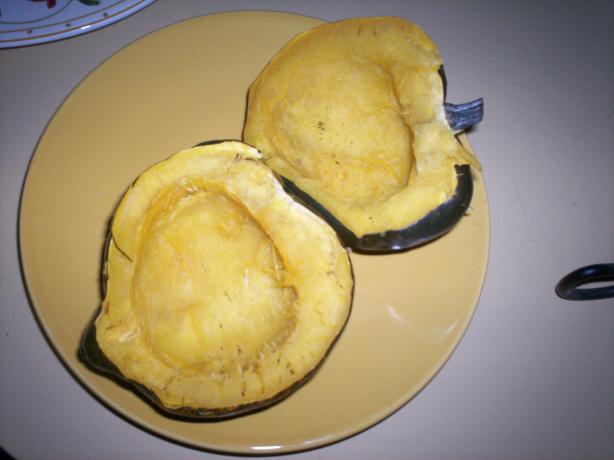 Microwave Acorn Squash Rings. Photo by Debbwl