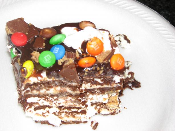 Delicious Ice Cream Sandwich Cake Dessert. Photo by lovin2cook