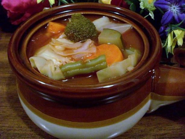 Hedda's Hearty Vegetable Soup - 0-1 Ww Points. Photo by 2Bleu
