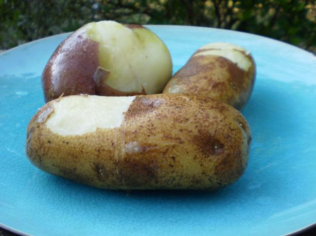 Easy Unique Way to Boil and Peel Potatoes. Photo by breezermom