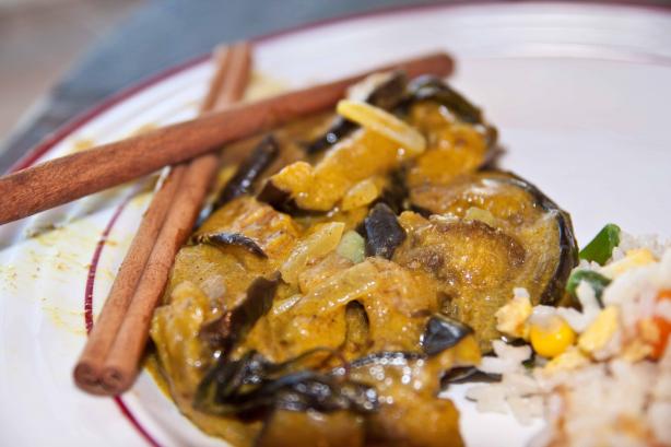 Eggplant Curry "no-Fry" Sri Lankan Style Using Coconut. Photo by cookin_nurse