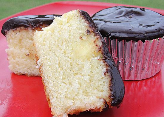 Boston Cream to Go Cupcakes. Photo by diner524