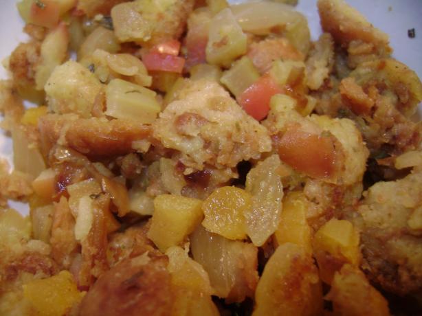 Autumn Harvest Stuffing (Aka Throw Away the Box of Stove Top!). Photo by Dans La Lune