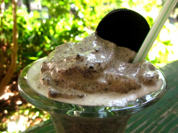 The Realtor's Cookies & Cream Shake. Photo by gailanng