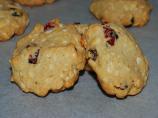 Almond-Raisin-Winter-Cookies