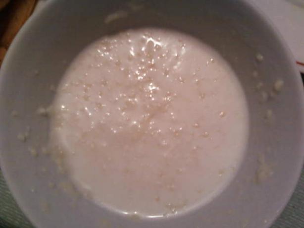 The Ultimate Garlic Sauce. Photo by littlemafia