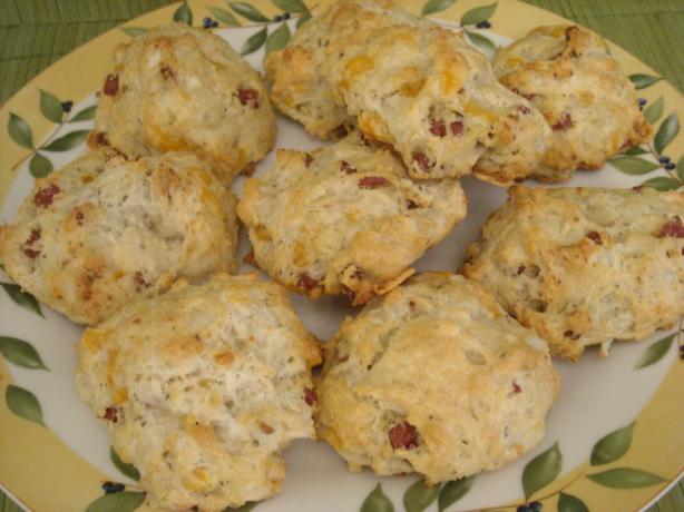 Quick and Easy Pepperoni Parmesan Biscuits With Dipping Sauce. Photo by mums the word