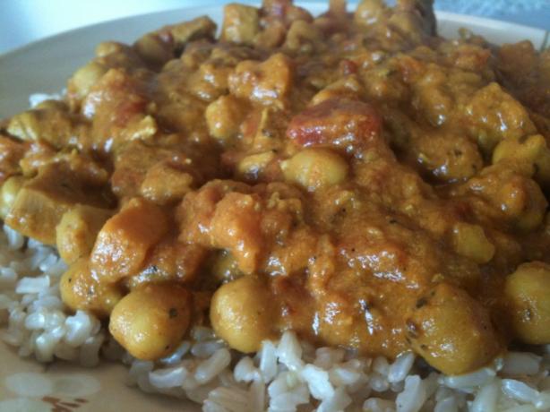 Yum Yum Chicken Curry. Photo by Sammy Mae