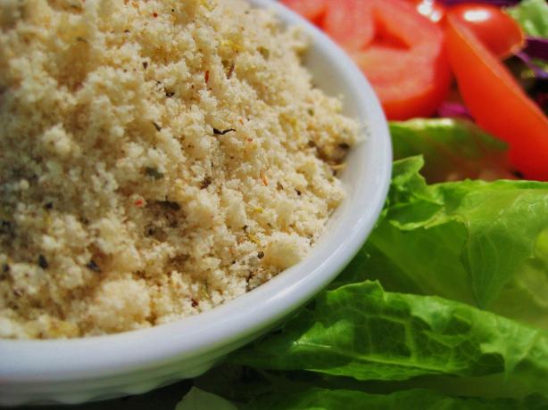 Caesar Salad Mix. Photo by gailanng
