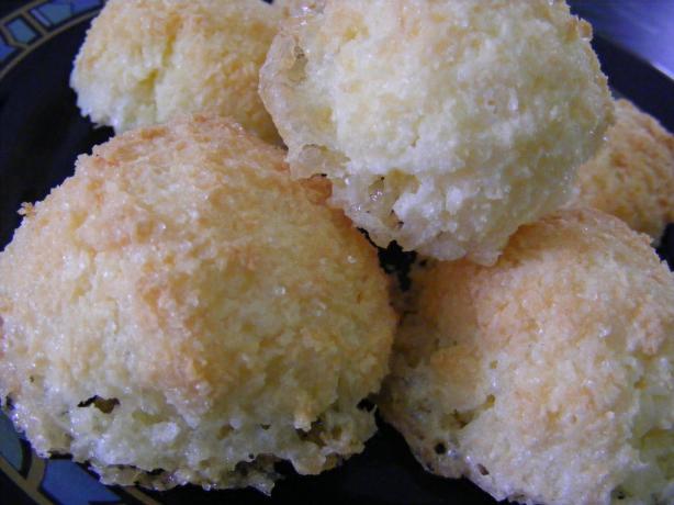 Coconut Macaroons. Photo by Sara 76