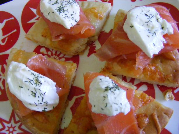 Smoked Salmon Pizza. Photo by Sara 76
