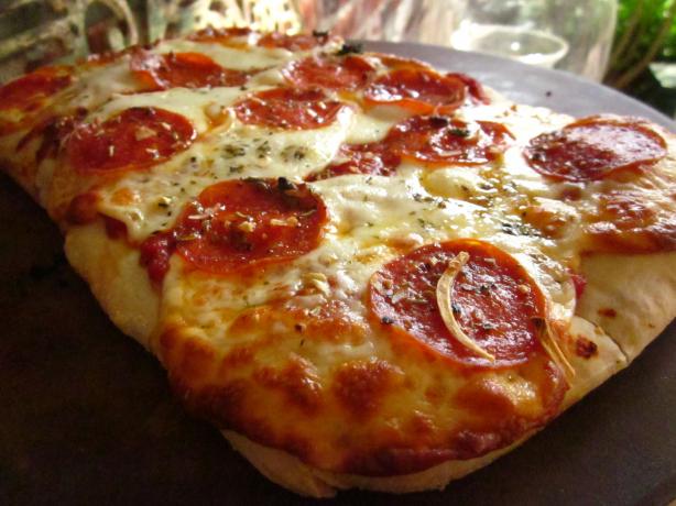 Sourdough Pizza Crust. Photo by gailanng