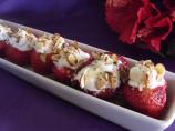 Inside out - Cheesecake Stuffed Strawberries