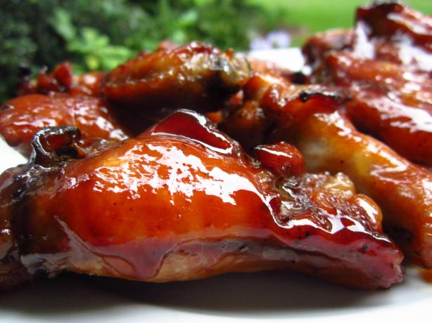 Caramelized Baked Chicken Party Wings. Photo by gailanng