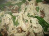 Chicken With Fresh Mushrooms & Snow Peas. Photo by Ackman