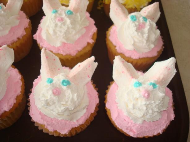 Easter Bunny Cupcakes. Photo by LisaDez