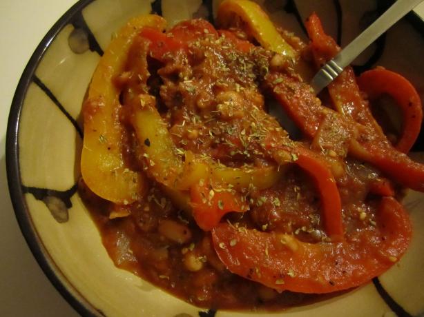 Bell Pepper Bean Stew. Photo by Mindelicious