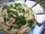 Chickpea and Tamarind Dip (Hummus Bi Tamar Hindi)