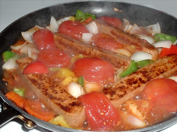 Old-Fashioned Sausage and Peppers. Photo by Bergy