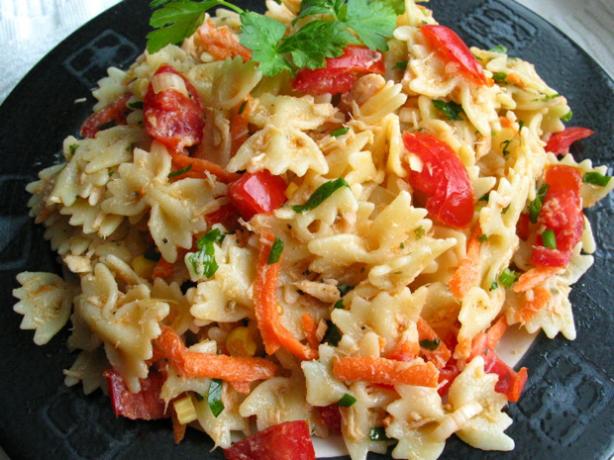 Healthy Tuna & Pasta Salad. Photo by flower7