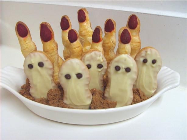 Ghost Cookies. Photo by Mallinda