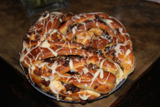 Chocolate Cranberry Twist Bread (Bread Maker Option). Photo by Laowai wife