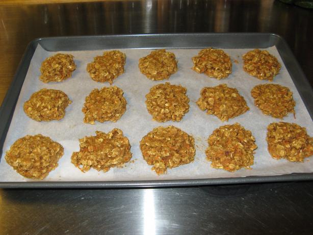 Low-Cal Low-Fat Oatmeal Carrot Cookies. Photo by Cajun Chef Wannabe