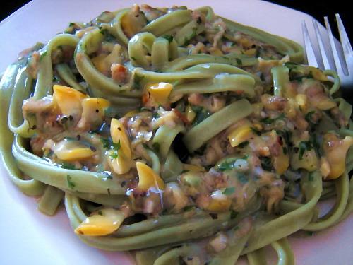 Linguine With White Clam Sauce. Photo by Annacia