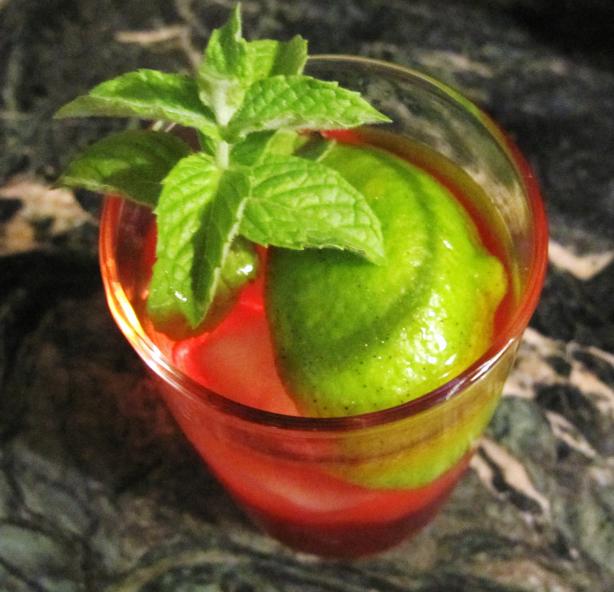 Rangoon Ruby Cocktail. Photo by Kim127