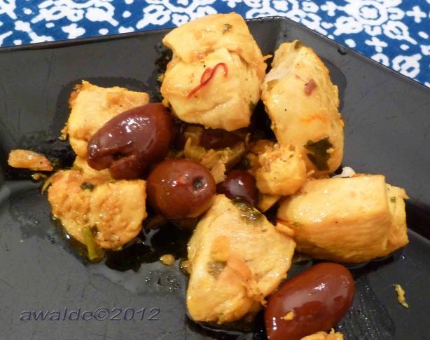 Algerian Chicken and Olive Stew. Photo by awalde