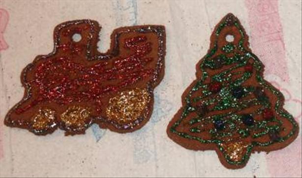 Applesauce Spice Ornaments. Photo by CrystalA