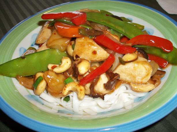 Chicken-Cashew Stir-Fry. Photo by rpgaymer