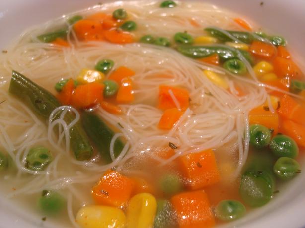 Gluten Free Ramen-Style Noodle Soup. Photo by Starrynews