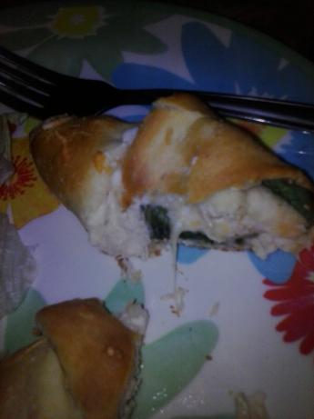Weight Watchers Chicken Spinach Crescent Ring. Photo by jasesmommy13