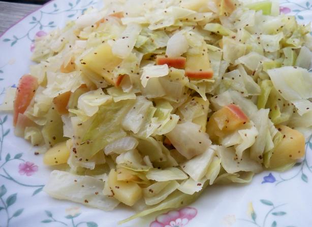 Cabbage With Wine - Hvidk&aring;l I Vinsauce. Photo by *Parsley*