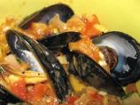 Mussels in Tomato-Basil Wine Sauce