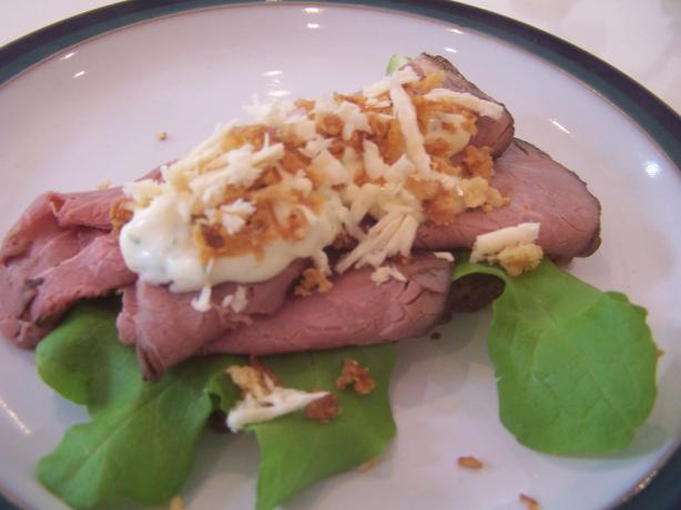 Smushi 4: Roast Beef With Remoulade, Horseradish and Fried Onion. Photo by Deantini